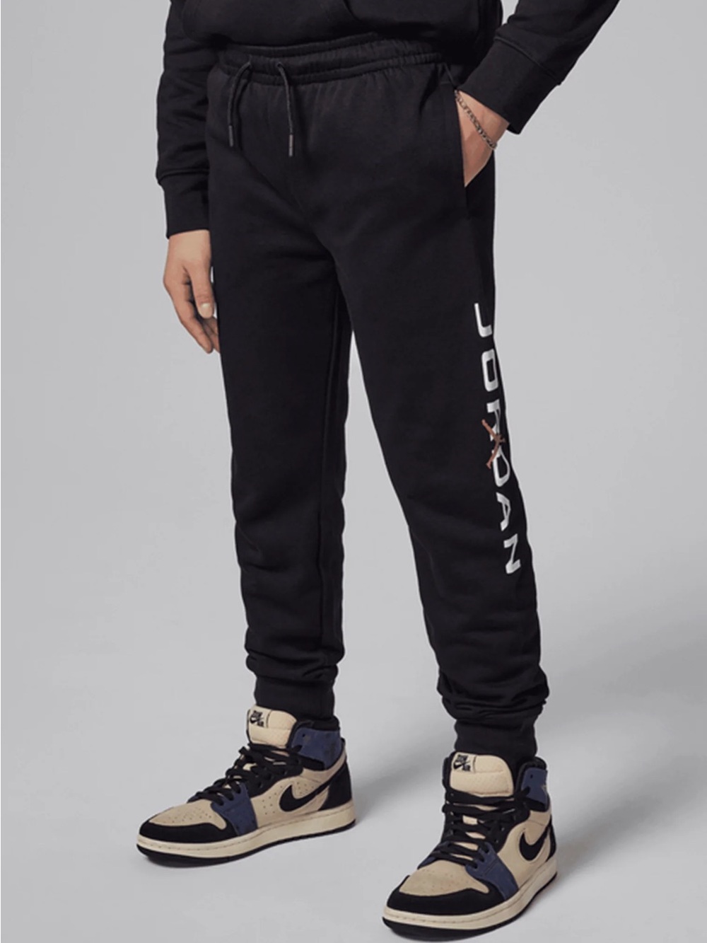Nike Jordan Baseline Jogger Sweatpants Kids L